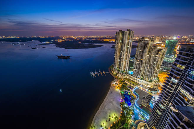 Luxury Services Apartment for Sale, Country Garden Danga Bay. For full details, please visit us at www.countrygardendangabay.com